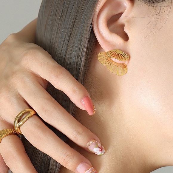 NEW💎18K Gold Plated Butterfly Earrings*Wings Earrings* - Picture 6 of 9